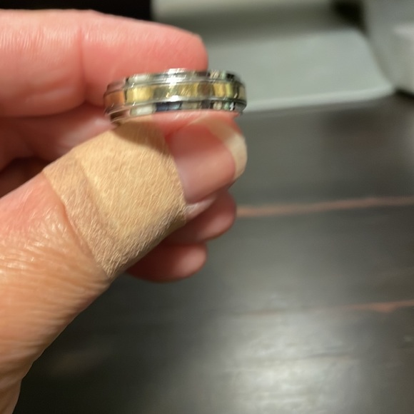 Titanium and 10 K men’s ring - Picture 3 of 3
